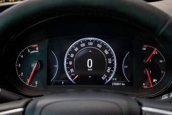 Opel Insignia ST 2.0 CDTI 170k Sports Tourer SW 4x4 AT6 - 14