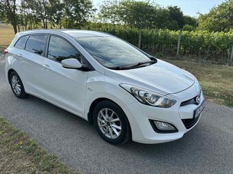 Hiundai i30 AC KOMBI - 14