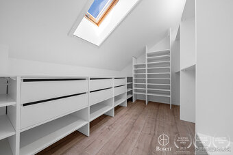 Bosen Realicity | Priestranný 5-izbový rodinný dom v Rajke - 14