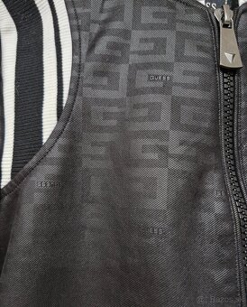 NOVE Guess fialova, hneda, cierna logovana bunda - 14