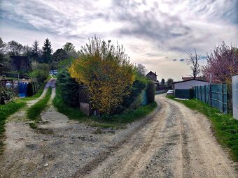 ZÁHRADNY POZEMOK S KRÁSNYM VÝHĽADOM, BYSTER - 14