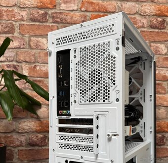 i3 12100F\16GB\RTX 3080\SSD\750W Zdroj - 14
