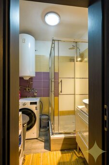 Na predaj, 3 izbový zrekonštruovaný byt s garážou, Ilija - 14