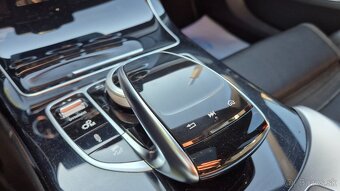 Mercedes - Benz AMG C43 4MATIC - 14