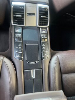 Porsche Panamera 4S 4.8i V8 - 14