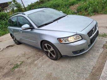 Volvo V 50 2.0 Diesel 100kw Kombi Automat Klima/Na opravu//. - 14