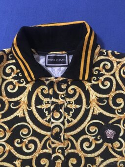 NOVÉ VERSACE young medusa original tricko S/Mo - 14