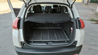 Peugeot 2008 1.2 benzín - 14