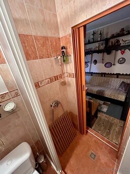 Na predaj celoročne obývateľná chatka Kvitnúci ostrov - 14