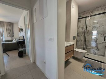Novalja – nádherne zariadený apartmán neďaleko pláže - 14