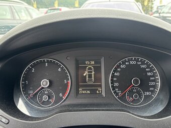 Volkswagen Jetta 1.6 TDI Comfortline - 14