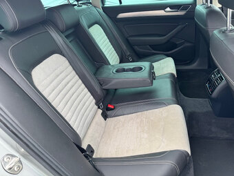 Volkswagen Passat Variant 2.0 BiTDI  Highline 4MOTION - 14