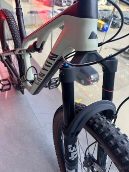 Canyon neuron CF 9 - 14