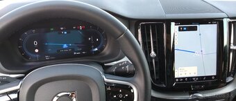 Volvo XC60 2.0 B4 mHEV R-Design A/T - 14