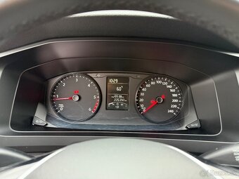 VOLKSWAGEN MULTIVAN T6 2,0 TDI 110 kW / MAN. / TOP - 14
