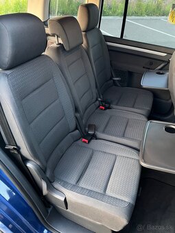 VW Touran 1.9 TDI DSG - 14