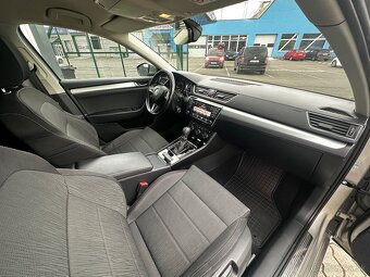 Škoda Superb Combi 1.6 TDi Ambition DSG - 14
