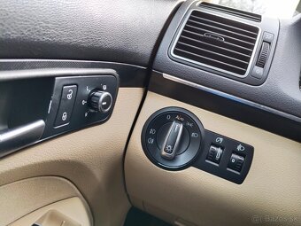 Volkswagen Touran 1.4 TSI+ CNG, 110 kw, 2011 - 14