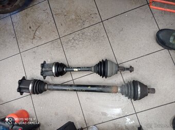 Rozpredám Passat b8 kufor farba: LR7H - 14