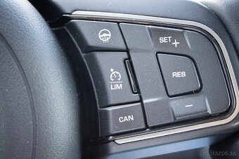 Jaguar E-Pace 2.0 I4 S AWD A/T - 14