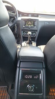 ŠKODA SUPERB COMBI 2.0 TDI. - 14