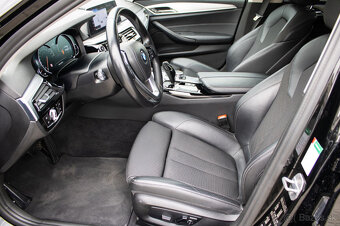 Bmw 5 Touring 530i 4x4 xDrive Sport benzín automat - 14