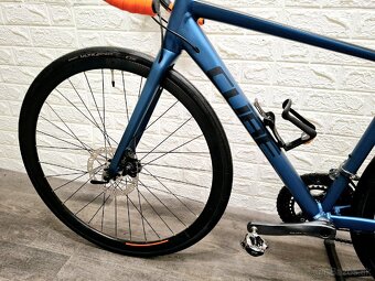Ponúkam na predaj cestný bicykel Cube Attain 28" - 14
