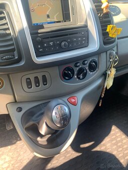 Renault trafic 2.0 dci 115 black edition - 14