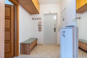 REZERVOVANÝ ZREKONŠTRUOVANÝ 3 IZBOVÝ BYT S LODŽIOU - 14