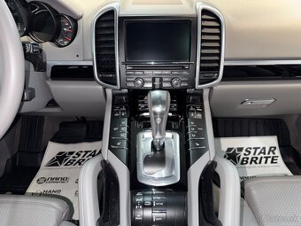 Porsche Cayenne II 3.0 Diesel Platinum Edition II FL - 14