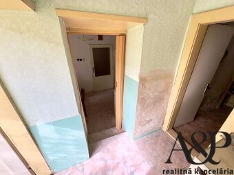 NA PREDAJ 4 IZB. RODINNÝ DOM, POZEMOK 1166M2, KOVÁLOVEC, okr - 14