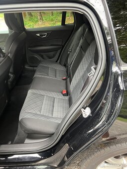 Volvo V60 B4 Core A/T B4 145kW diesel - 14