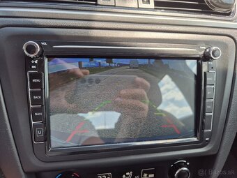 Škoda Rapid Spaceback SB 1.6 TDI 90k Ambition - 14