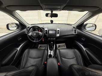 Peugeot 4007 2.2 HDi Executive Pack 7-miest - 14