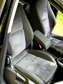 Volkswagen Touran 2.0 TDi DSG Highline - 14