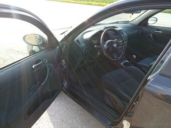 Predám Alfa Romeo 147 1.6 benzín 77kw  r.v.2008 - 14