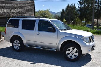 Nissan Pathfinder 2.5 dCi terénne - 14