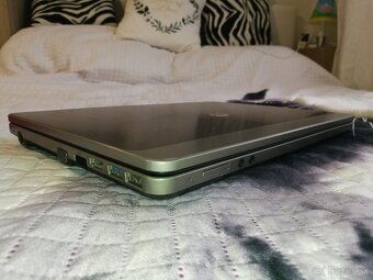 HP ProBook.  13,3".SSD 256 GB. RAM 12 GB. Baterka dobrá. - 14