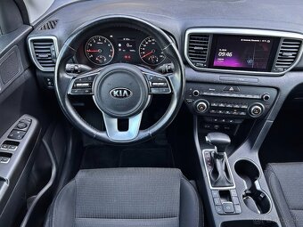 Kia SPORTAGE 1,6TGDi AT7 4x4 BLACK Editio + ŤAŽÉ - 14