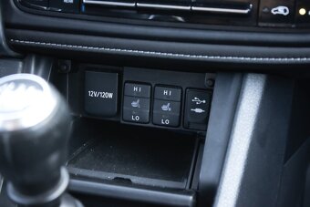 Toyota Auris Touring Sports - 14