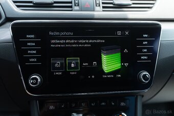 Škoda Superb iV Combi 1.4 TSI PHEV STYLE DSG -PLUG IN HYBRID - 14