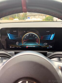 Mercedes-AMG GLB 35 4MATIC 5/2021 - 14