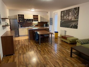 Prenájom moderného 2-izbového bytu v Ružinove - 14