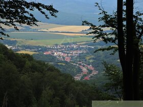 80 árový pozemok s jazierkom pri mestečku Medzev - 14