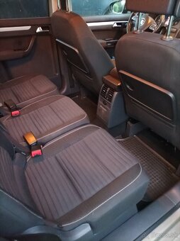 Volkswagen Touran 2.0 TDI DSG 2014 - 14