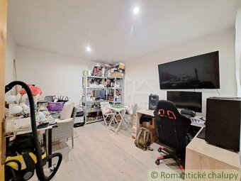 Rodinný dom s romantickou a chalupárskou atmosférou v podh - 14