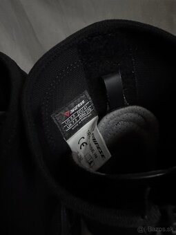 Dainese oblečenie, obuv, prilba AGV K5 - 14