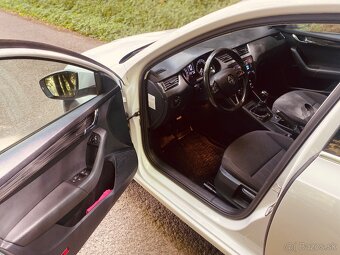Predam Škoda Octavia 3 Facelift 1.6tdi 85kw - 14