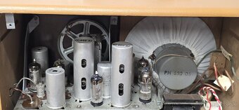 ☆ starožitné elektronkove radio Tesla 3101B - 14