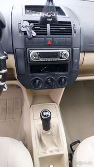 VW Polo - 14
